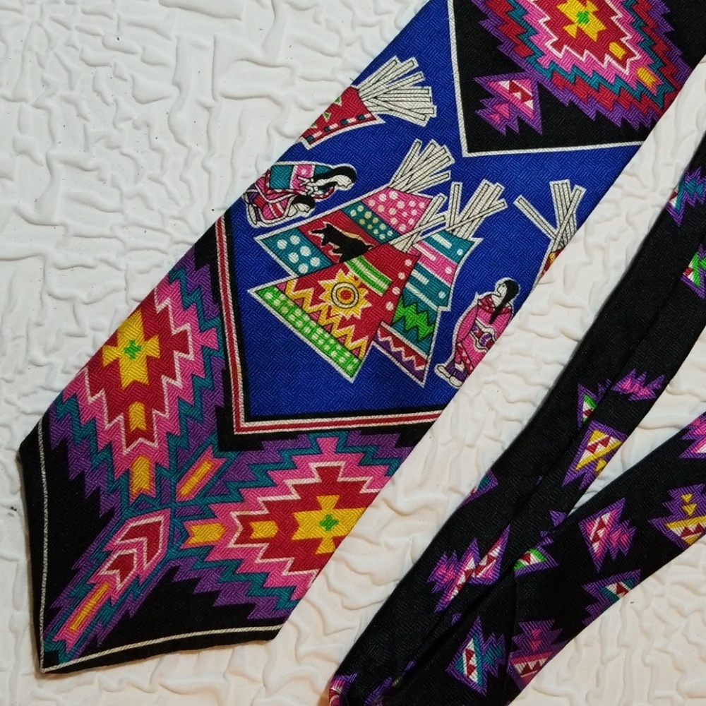 💥HP💥Aesotica Indian Theme Silk Neck Tie